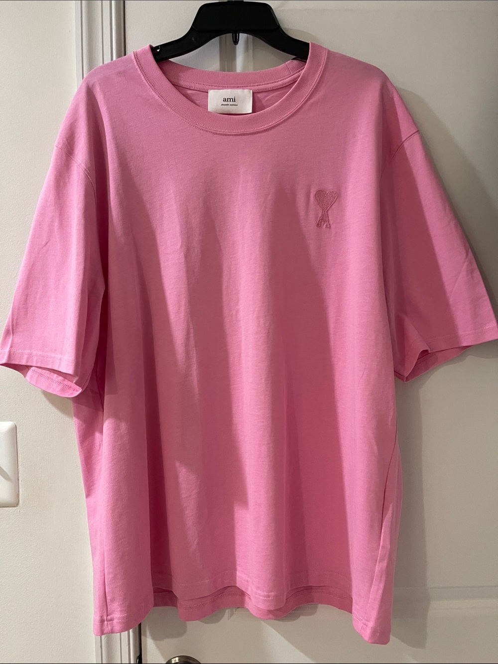 Ami Oversized Pink Heart Logo Tee